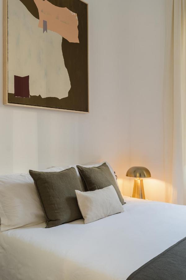 Casa Unica Milano - Elegant Apartment With Balcony - Centrale 1 Екстериор снимка