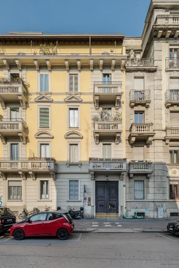 Casa Unica Milano - Elegant Apartment With Balcony - Centrale 1 Екстериор снимка