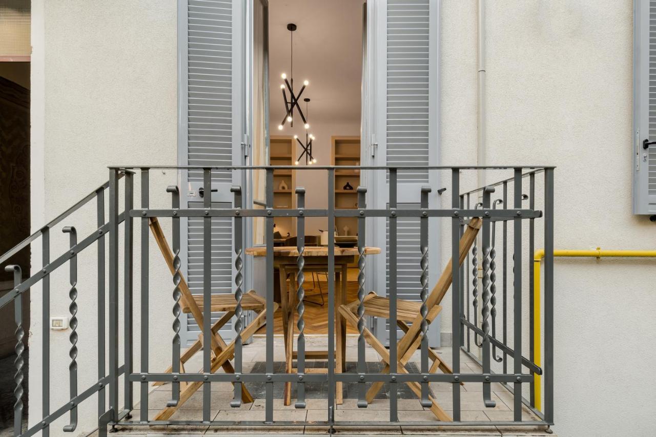 Casa Unica Milano - Elegant Apartment With Balcony - Centrale 1 Екстериор снимка